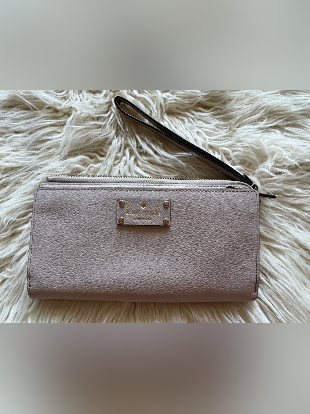 Kate Spade Layton Wellesley Grand Street Zip Wristlet Wallet Mousse Frosting EUC
